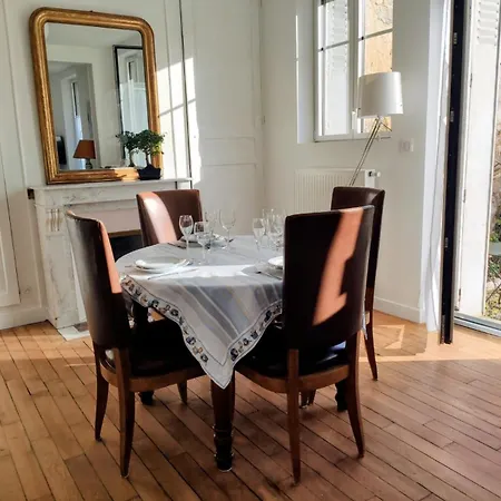 Le Clos Saint-crepin, Votre Maison De Charme * Шато-Тьерри